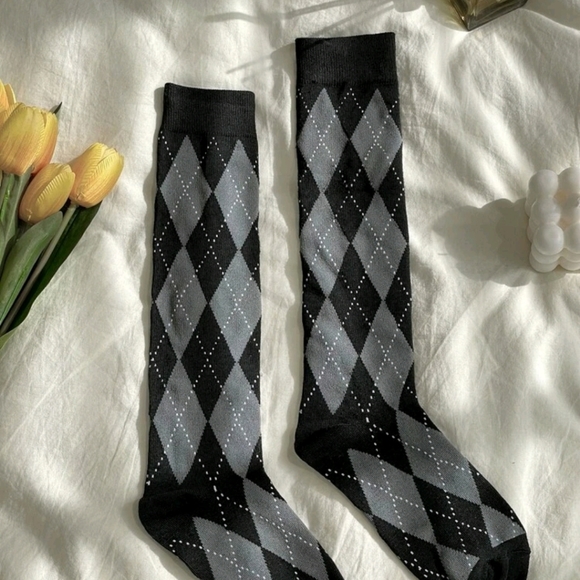 Knee High Argyle Socks - Picture 7 of 8